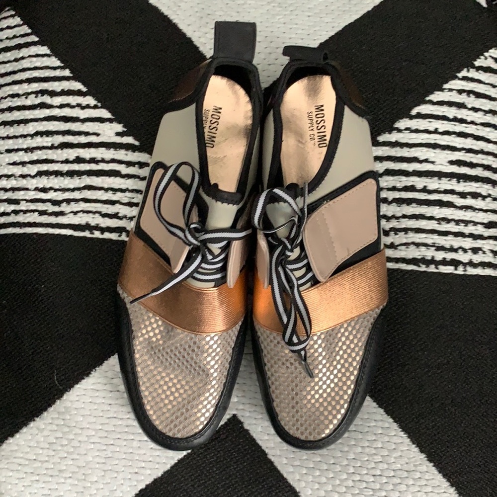 Mission Sport sneakers size 8.5
